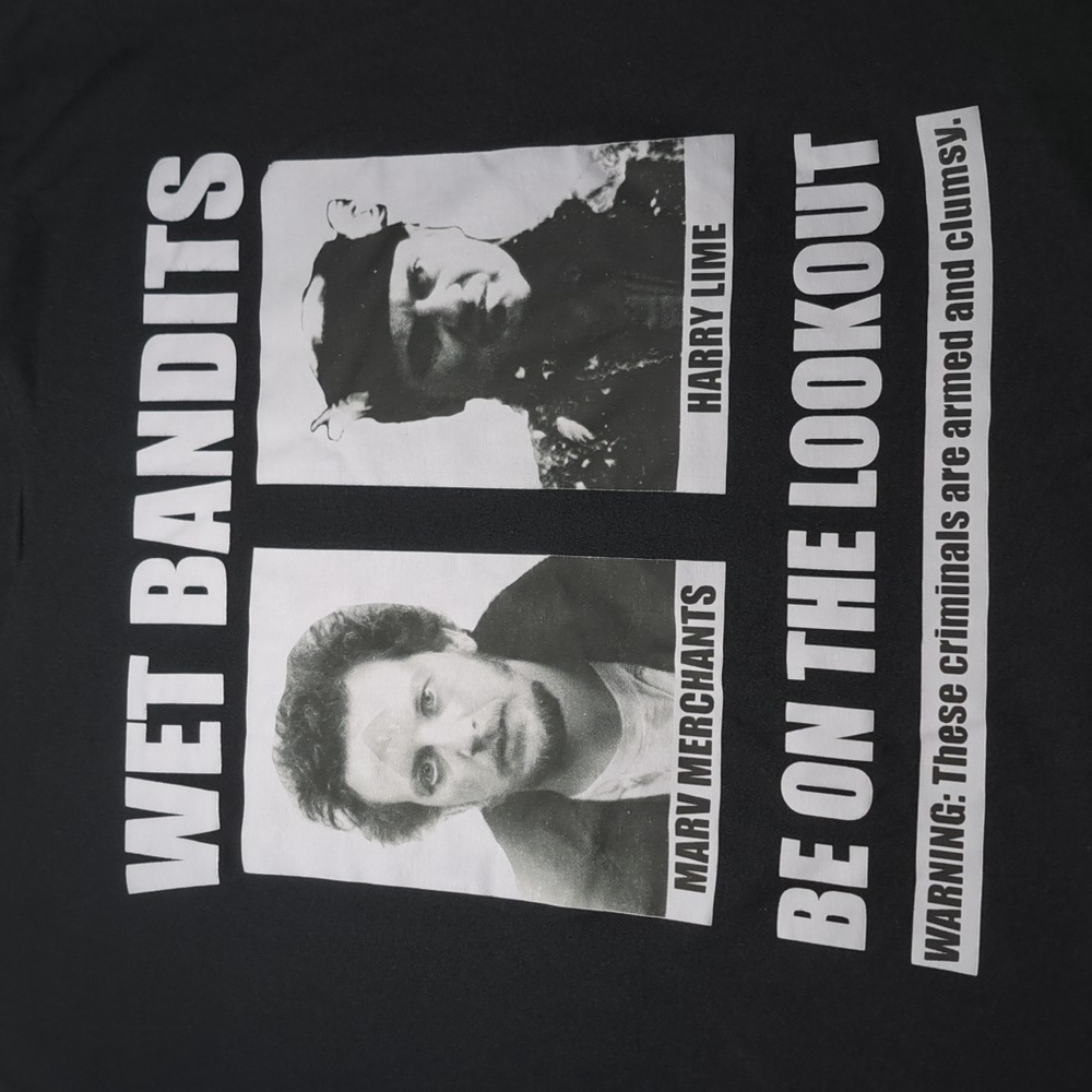 Home Alone Wet Bandits "Be On The Lookout" Mugshots Graphic Movie Tee VG 2XL - Picture 2 of 4